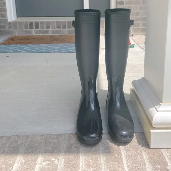 Hunter | Shoes | Hunter Patent Leather Rain Boots | Poshmark NWT Hunter Original Tall Gloss Rainboots Slate Gray Size 10 main image 0